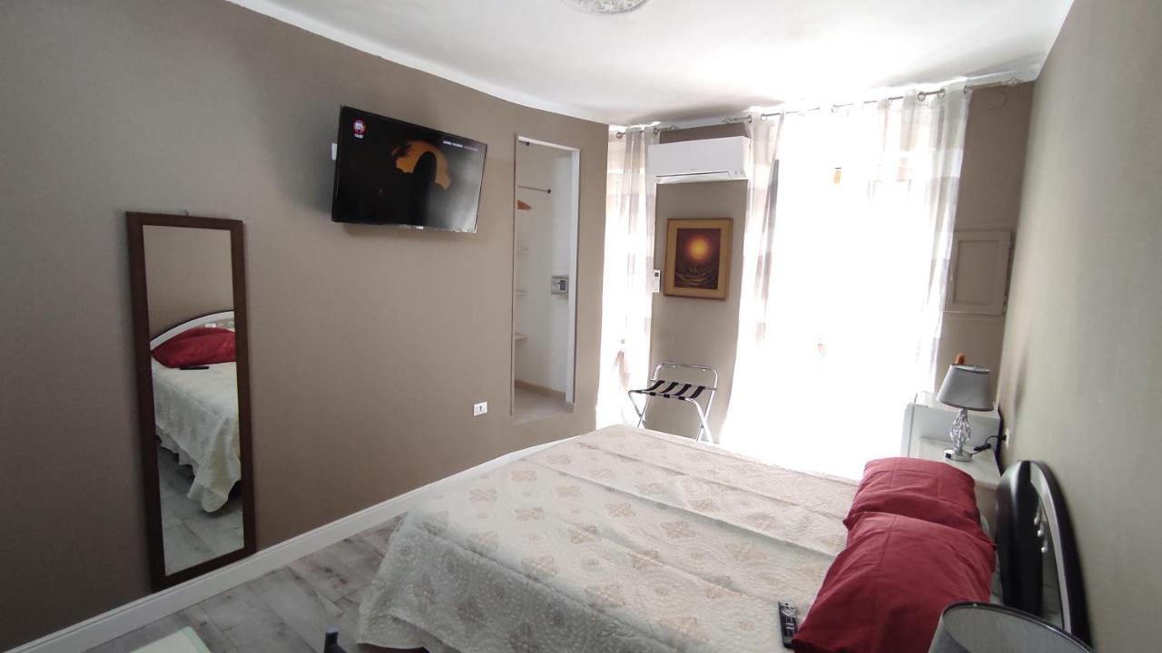 Yaki Domo Bed & Breakfast Каляри Екстериор снимка