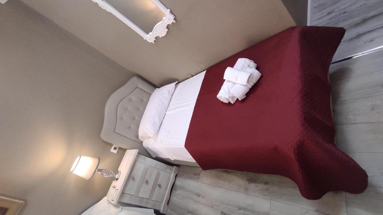 Yaki Domo Bed & Breakfast Каляри Екстериор снимка