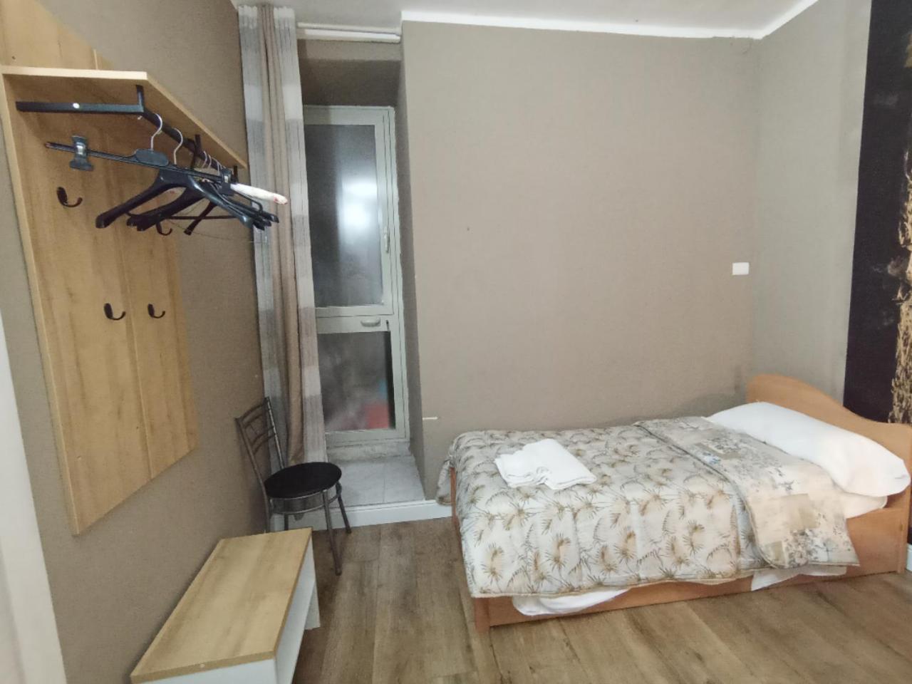 Yaki Domo Bed & Breakfast Каляри Екстериор снимка